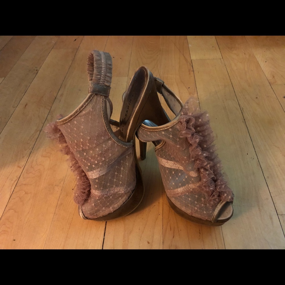 Chinese laundry lace heels